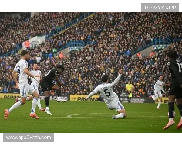 热刺1-2利物浦，埃基蒂克头球制胜，罗梅罗染红