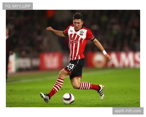 霍伊别尔本赛季出战23场3球1助，合同至2028年