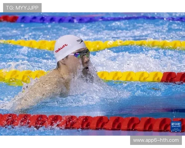 覃海洋成世锦赛历史首人，单届包揽男子蛙泳三金。