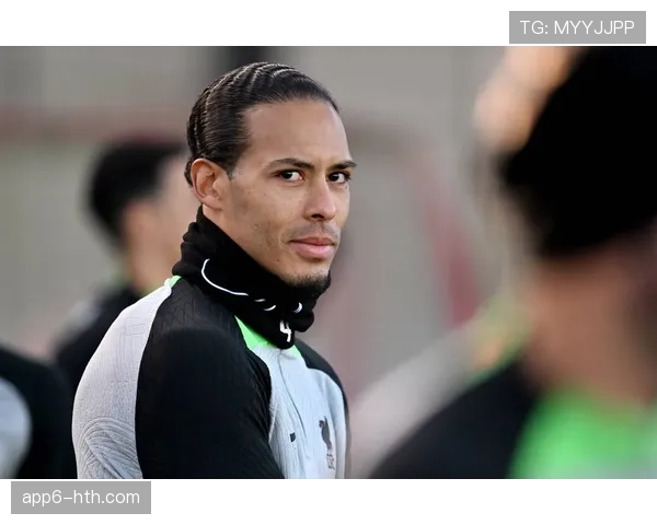 利物浦官方为范戴克举办纪念仪式，表彰其为球队出战300场